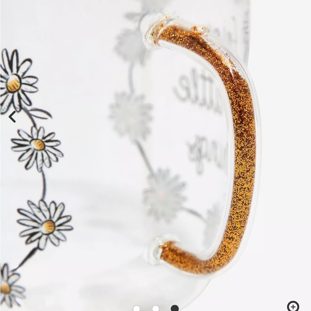 Disney Winnie the Pooh Glass Mug with Floral Design Glitter Handle - Picture 5 of 9